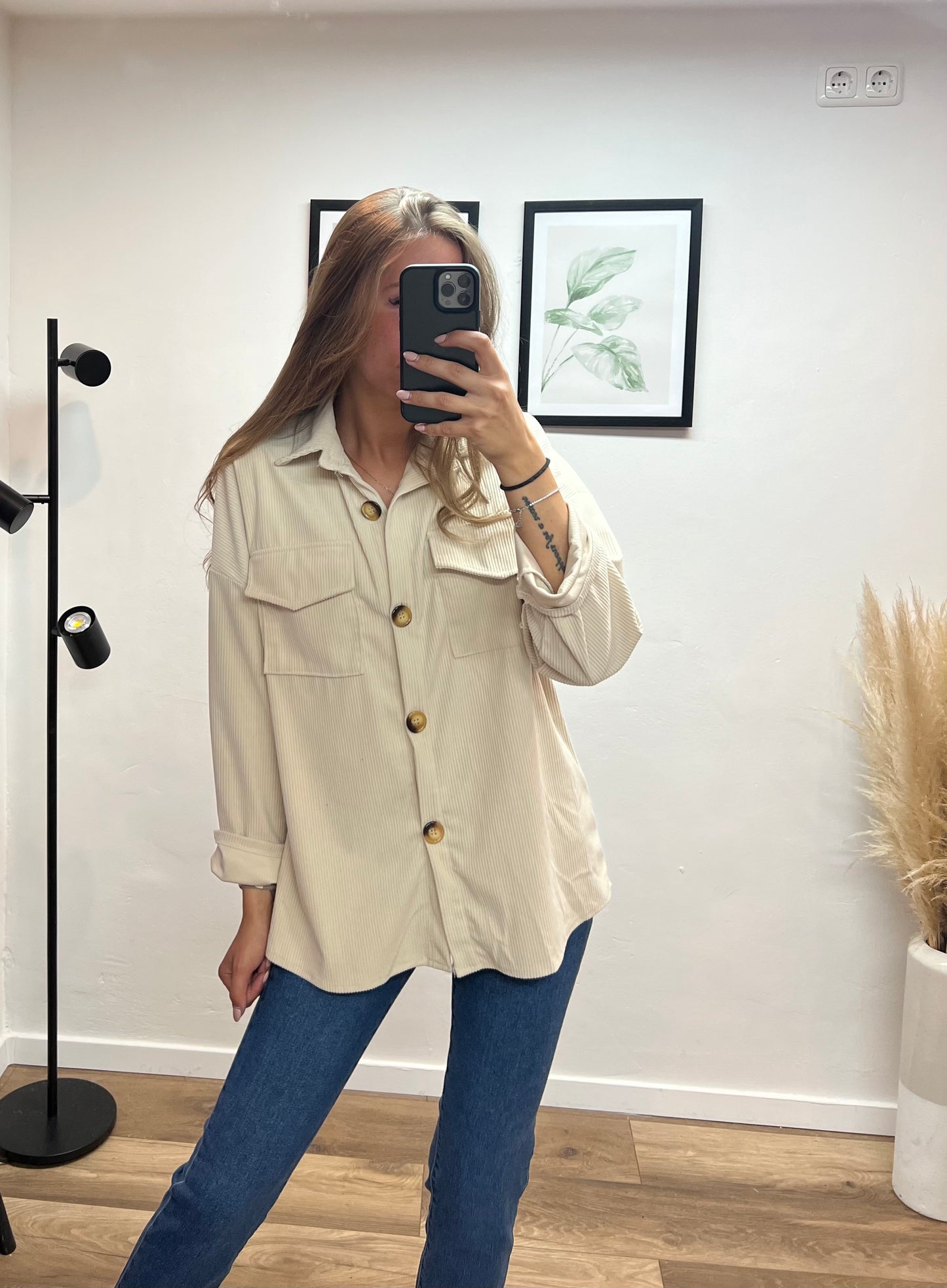 Cordhemd beige