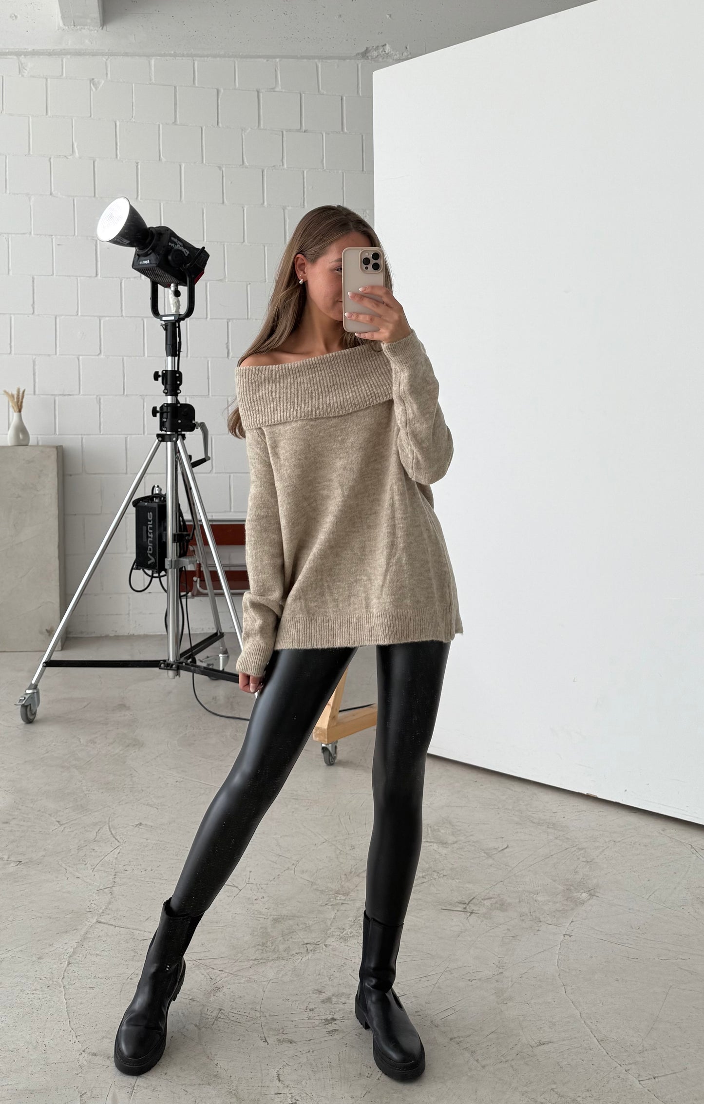 Off-Shoulder-Shirt braun