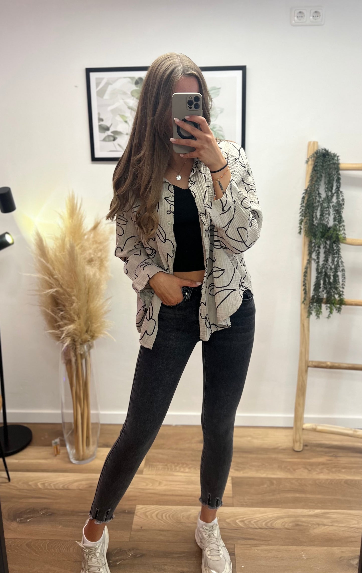 Musselinbluse kurz „Beige Face“