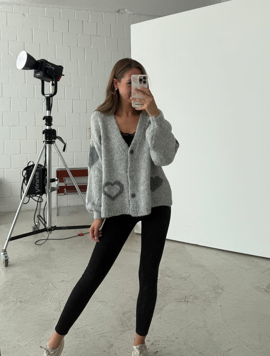 Strickjacke „Heart“ Grey
