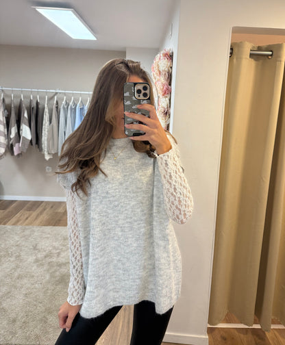 Bella Strick Top